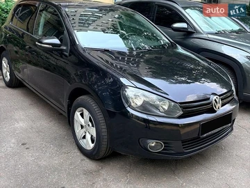 Авто Volkswagen Golf 2010 № 8946368