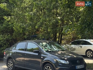 Авто Volkswagen Polo 2017 № 8946434
