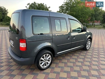 Авто Volkswagen Caddy 2010 № 8946452