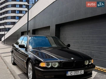 Авто BMW 7 Series 2000 № 8946462