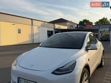 Авто Tesla Model Y 2021 № 8946752