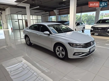 Авто Volkswagen Passat 2021 № 8946836