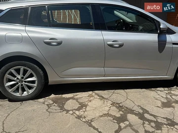 Авто Renault Megane 2018 № 8946953
