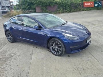 Авто Tesla Model 3 2021 № 8946997