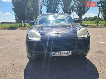 Авто Porsche Cayenne 2005 № 8947098