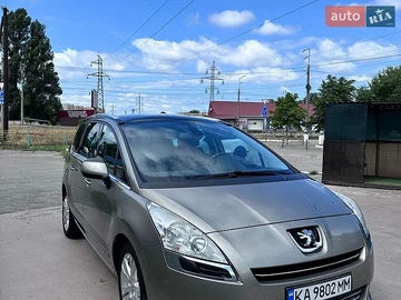 Авто Peugeot 5008 2011 № 8947107