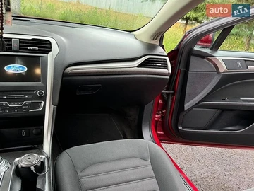Авто Ford Fusion 2018 № 8947173