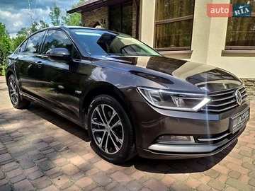 Авто Volkswagen Passat 2017 № 8947194