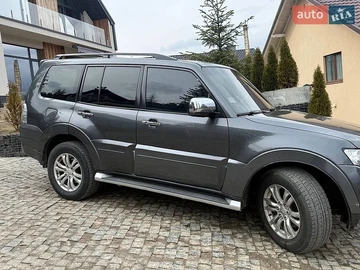 Авто Mitsubishi Pajero Wagon 2013 № 8947197