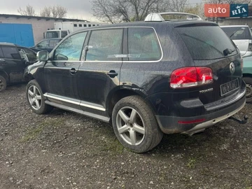 Авто Volkswagen Touareg 2006 № 8947296