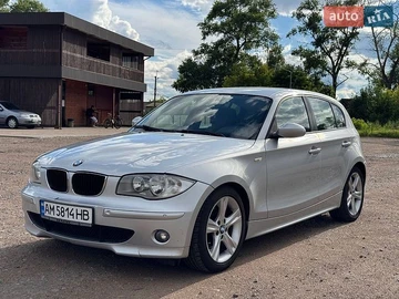 Авто BMW 1 Series 2004 № 8947369