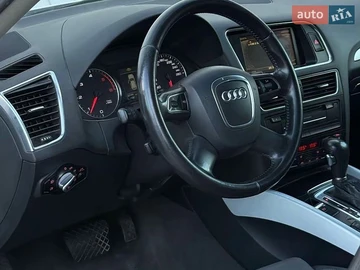 Авто Audi Q5 2010 № 8947429