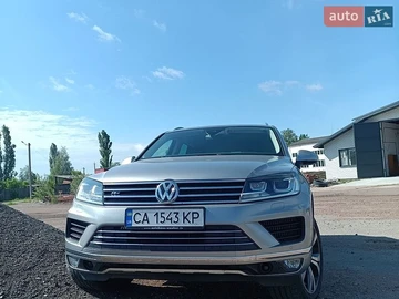 Авто Volkswagen Touareg 2018 № 8947559