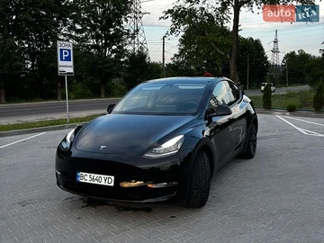 Авто Tesla Model Y 2023 № 8947620