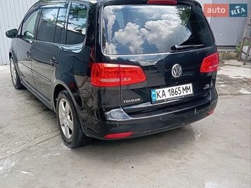 Авто Volkswagen Touran 2011 № 8947669