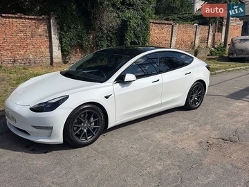 Авто Tesla Model 3 2022 № 8947904