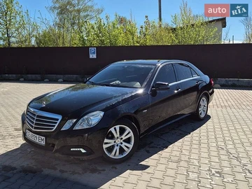 Авто Mercedes E-Class 2011 № 8948156