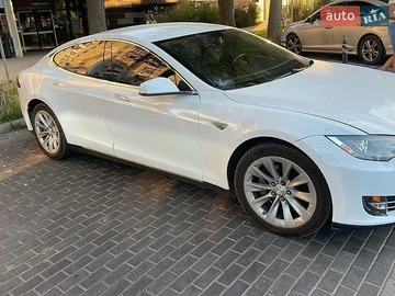 Авто Tesla Model S 2013 № 8948158