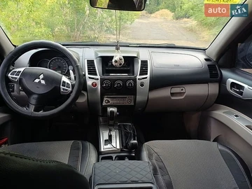 Авто Mitsubishi Pajero Sport 2011 № 8948676