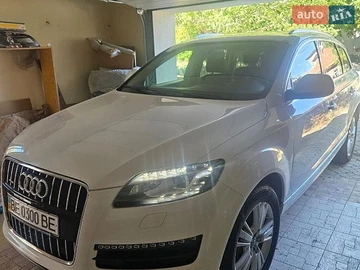 Авто Audi Q7 2010 № 8948855