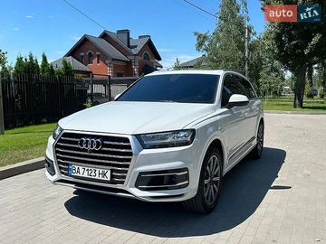 Авто Audi Q7 2016 № 8948948