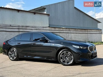 Авто BMW 5 Series 2023 № 8949068
