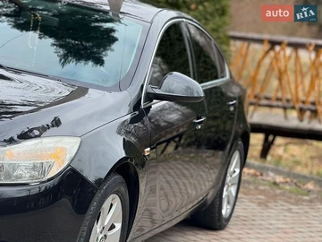 Авто Opel Insignia 2010 № 8949353