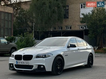 Авто BMW 5 Series 2012 № 8949575