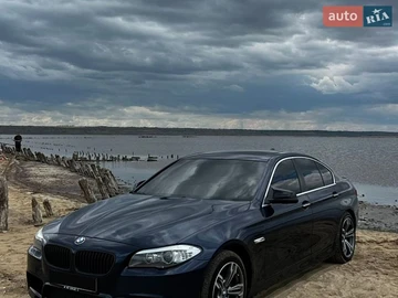 Авто BMW 5 Series 2013 № 8949576