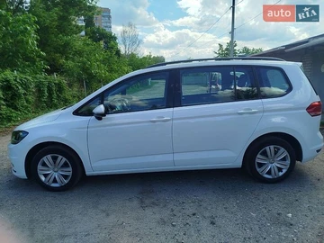 Авто Volkswagen Touran 2016 № 8949668