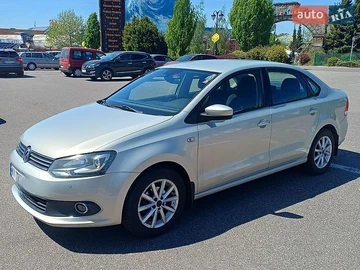 Авто Volkswagen Polo 2011 № 8949805