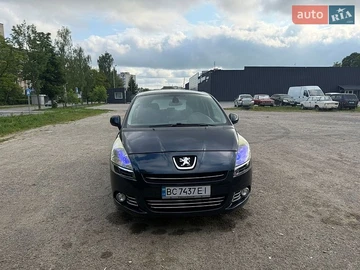 Авто Peugeot 5008 2011 № 8950005