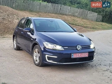 Авто Volkswagen E-Golf 2017 № 8950019