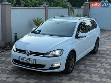 Авто Volkswagen Golf 2017 № 8950097