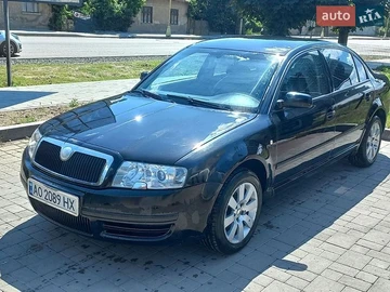Авто Skoda Superb 2002 № 8950278
