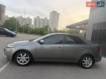 Авто KIA Cerato 2009 № 8950317