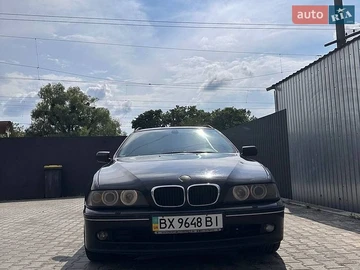 Авто BMW 5 Series 2002 № 8950323