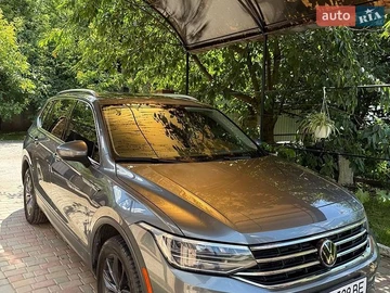 Авто Volkswagen Tiguan 2021 № 8950443