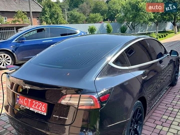 Авто Tesla Model 3 2018 № 8950535