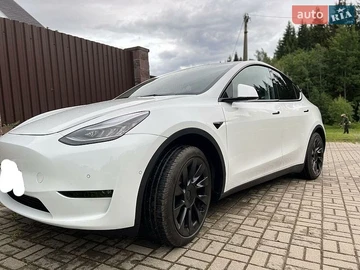Авто Tesla Model Y 2023 № 8950778