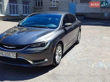 Авто Chrysler 200 2015 № 8950975