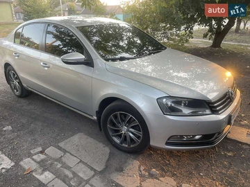 Авто Volkswagen Passat 2011 № 8950982