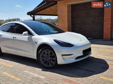 Авто Tesla Model 3 2020 № 8951115