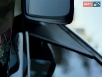Авто  Y 2004 № 8951298