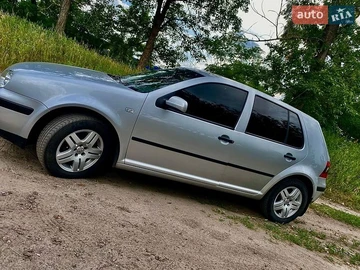 Авто Volkswagen Golf 2002 № 8951314