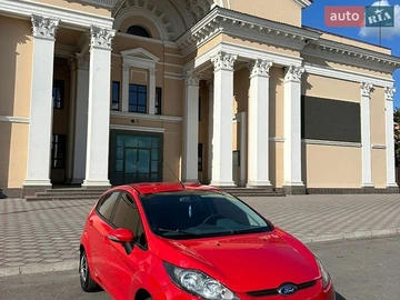 Авто Ford Fiesta 2010 № 8951416