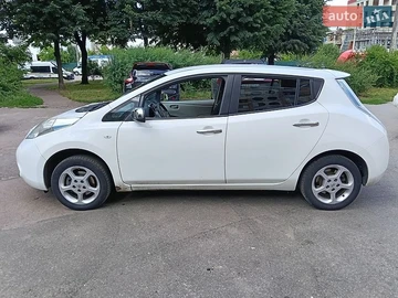 Авто Nissan Leaf 2013 № 8951417