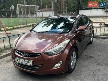 Авто Hyundai Elantra 2013 № 8951538