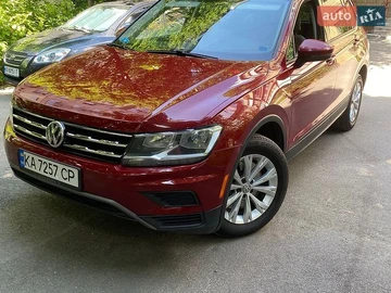 Авто Volkswagen Tiguan 2018 № 8951651