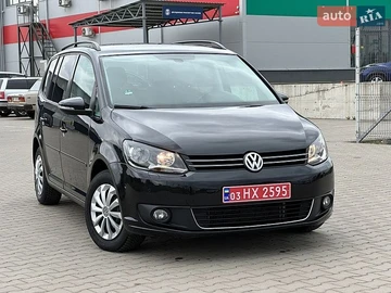 Авто Volkswagen Touran 2011 № 8952142